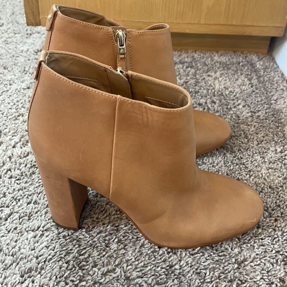 Sam Edelman Soft Leather Booties Ankle Boots Shoes 4” Heels Size 8.5 - Picture 8 of 9